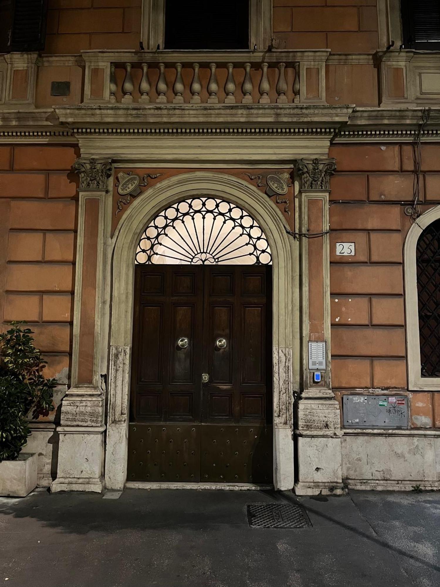 Domus Giovanna, Rome